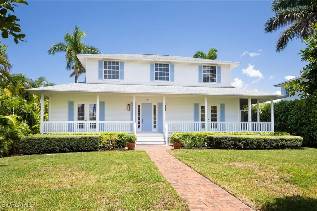 155 1st Avenue S Naples FL 34102