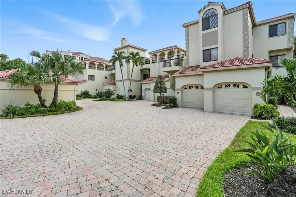 7032 Pelican Bay Boulevard Naples FL 34108