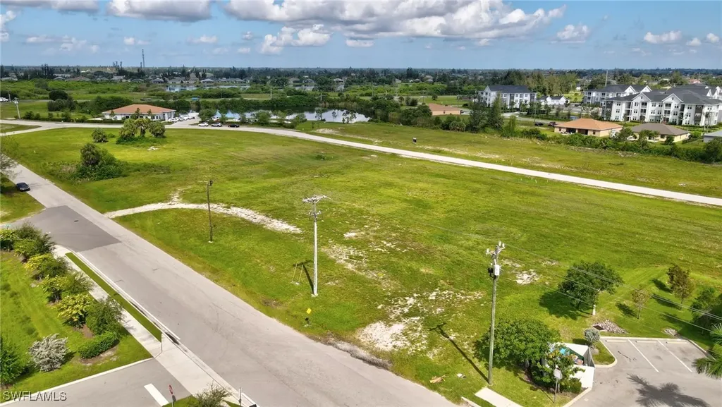 1429 Ceitus Terrace Cape Coral FL 33991