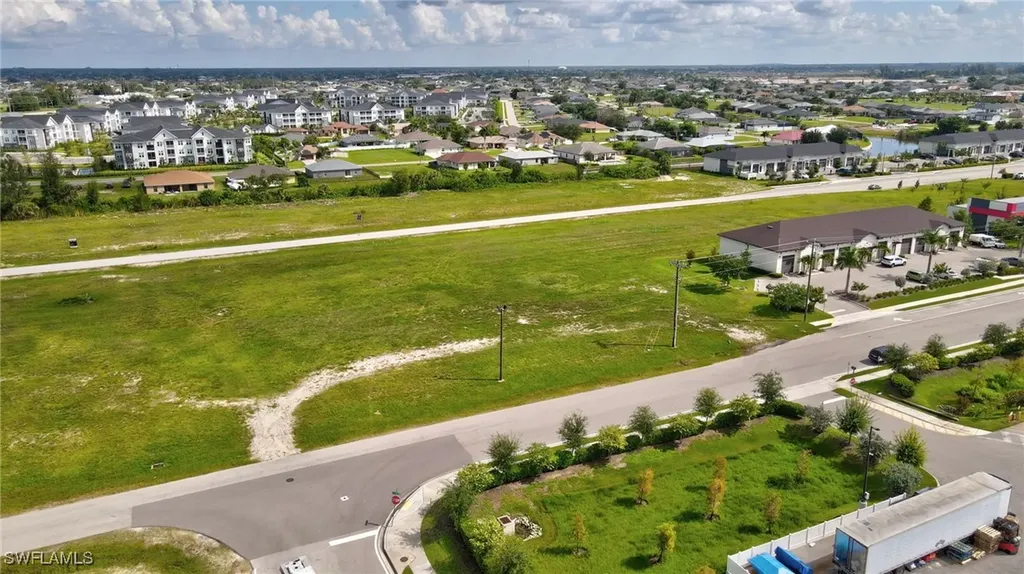 1429 Ceitus Terrace Cape Coral FL 33991