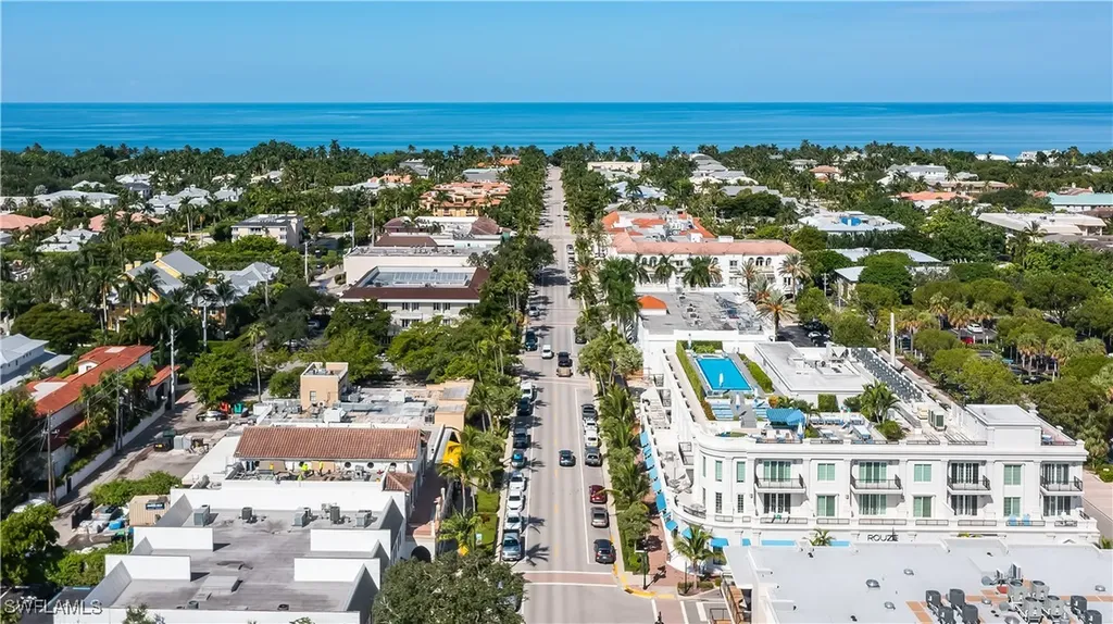 649 Bow Line Drive Naples FL 34103