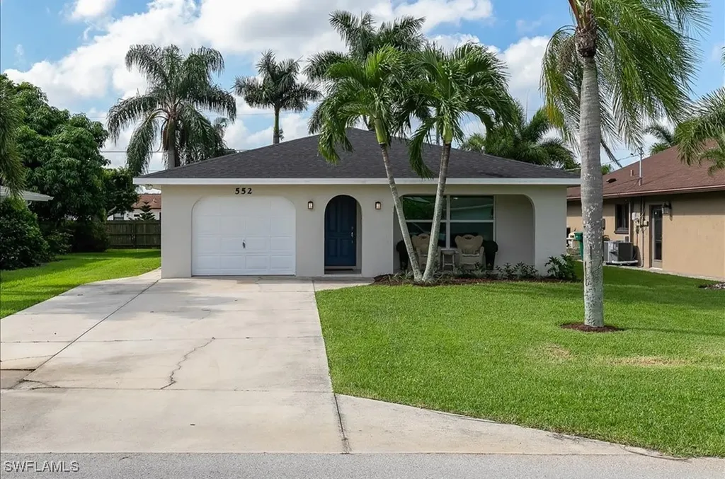 552 105th Avenue N Naples FL 34108