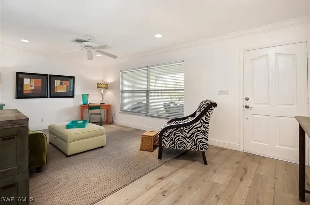 552 105th Avenue N Naples FL 34108