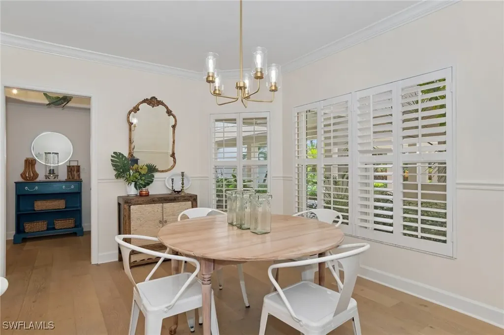 400 Wyndemere Way Naples FL 34105