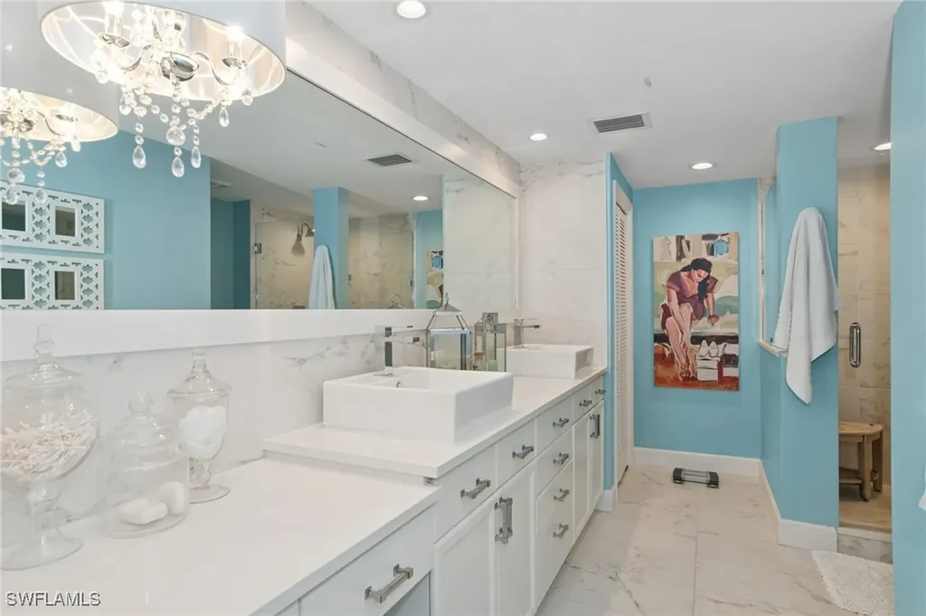 400 Wyndemere Way Naples FL 34105