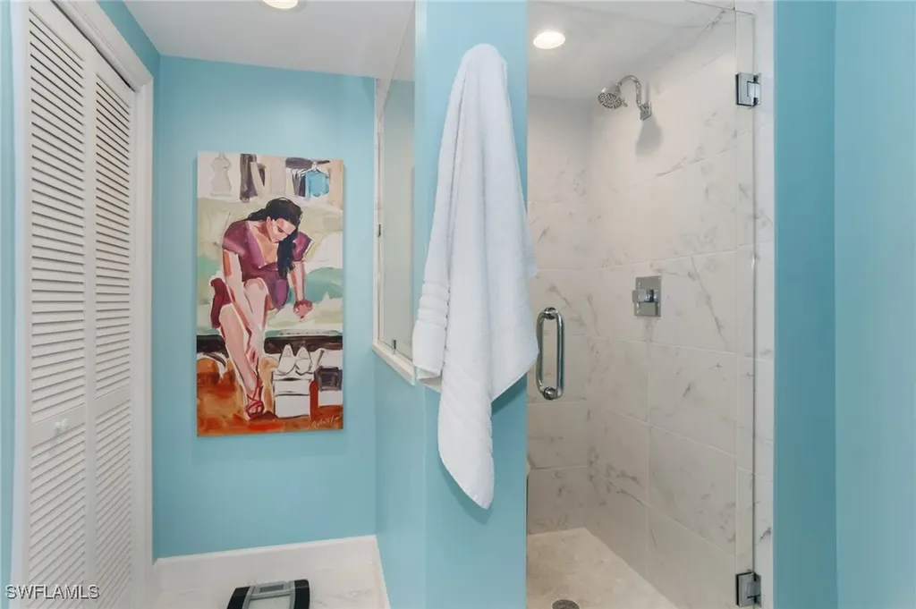 400 Wyndemere Way Naples FL 34105