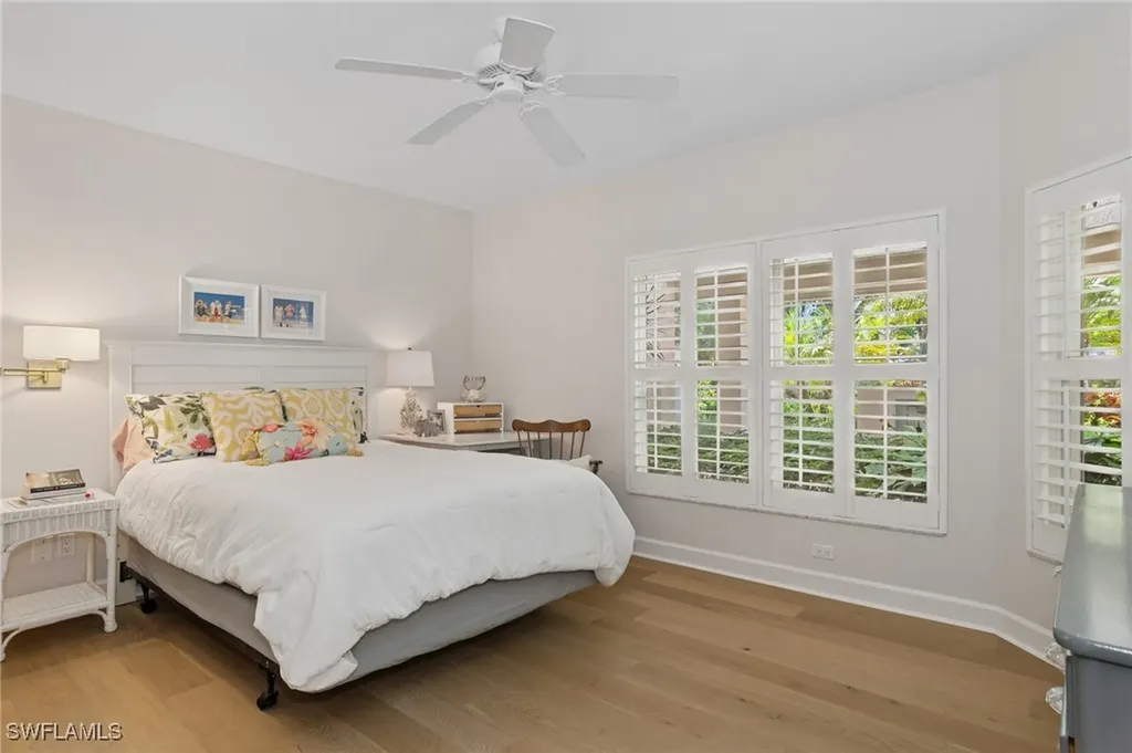 400 Wyndemere Way Naples FL 34105