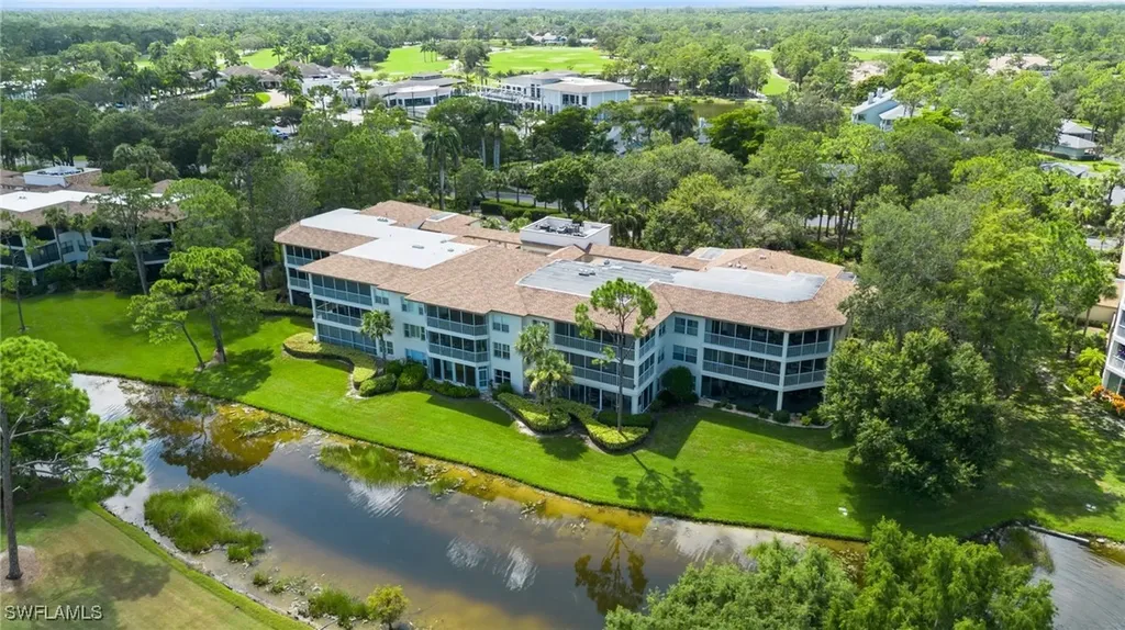 400 Wyndemere Way Naples FL 34105