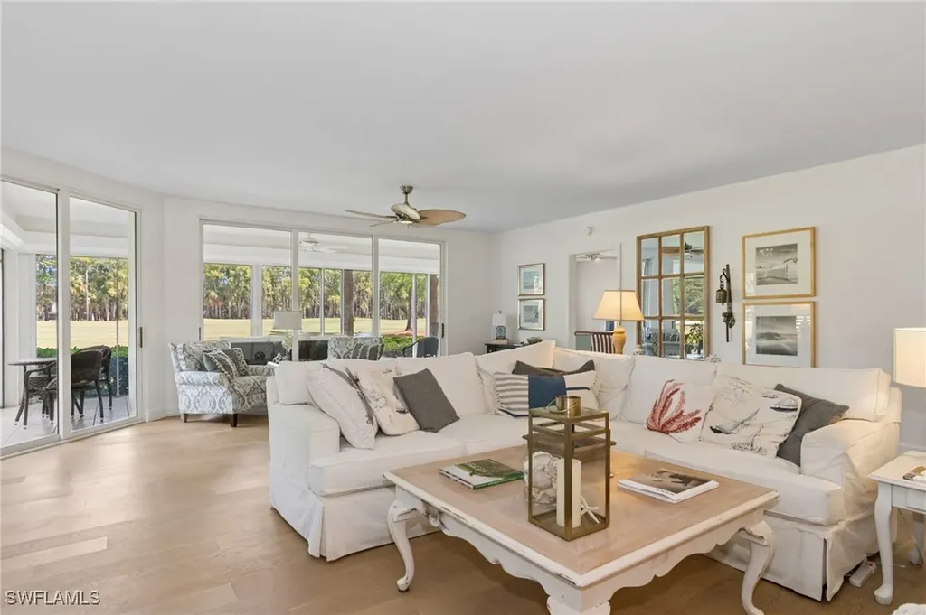 400 Wyndemere Way Naples FL 34105