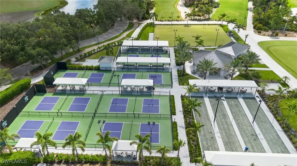 400 Wyndemere Way Naples FL 34105