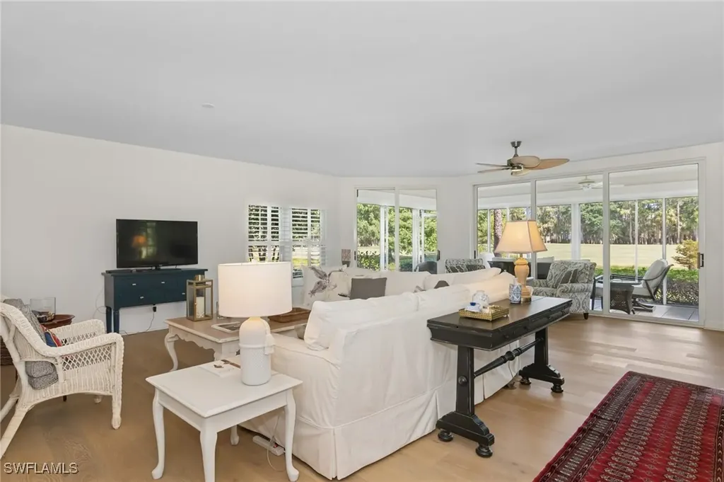 400 Wyndemere Way Naples FL 34105