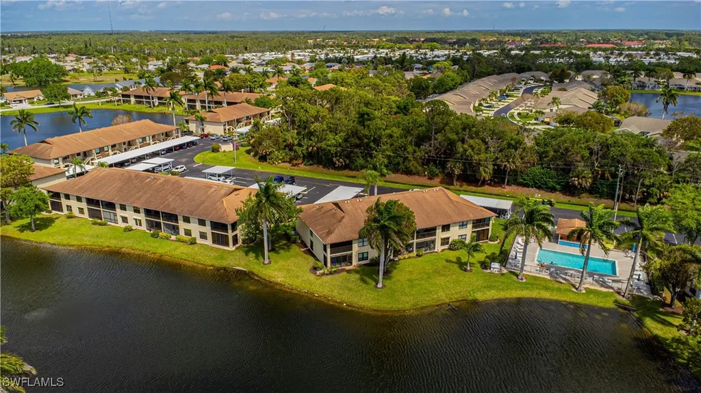 4410 Chantelle Drive Naples FL 34112