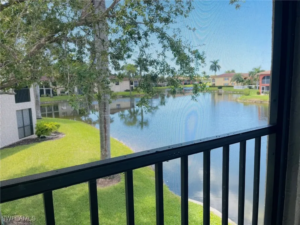 4410 Chantelle Drive Naples FL 34112