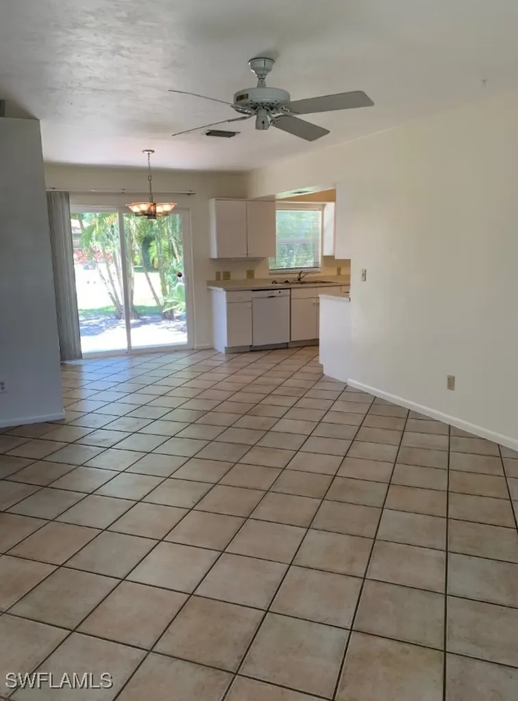 595 101st Avenue N Naples FL 34108