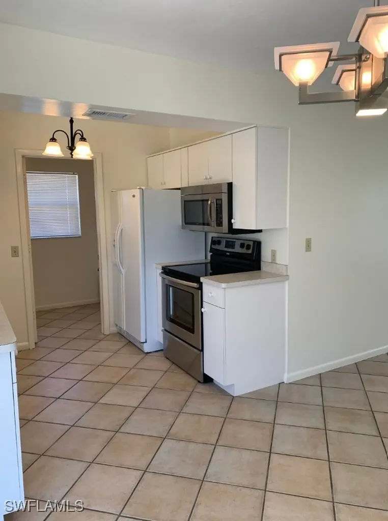 595 101st Avenue N Naples FL 34108