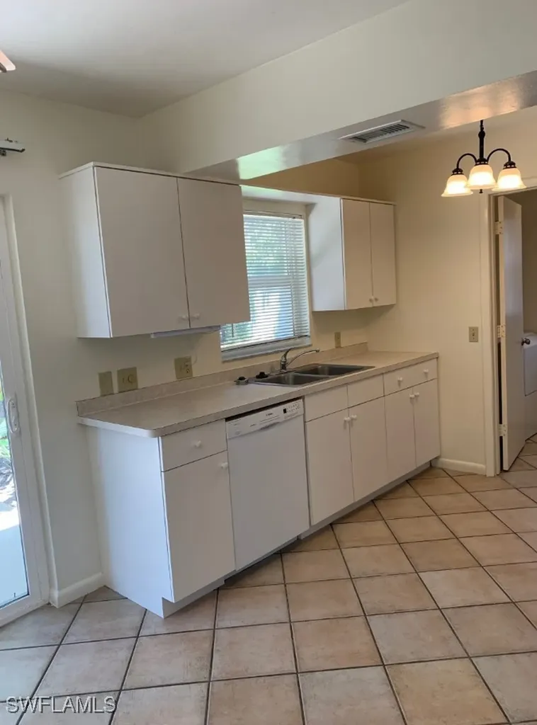595 101st Avenue N Naples FL 34108