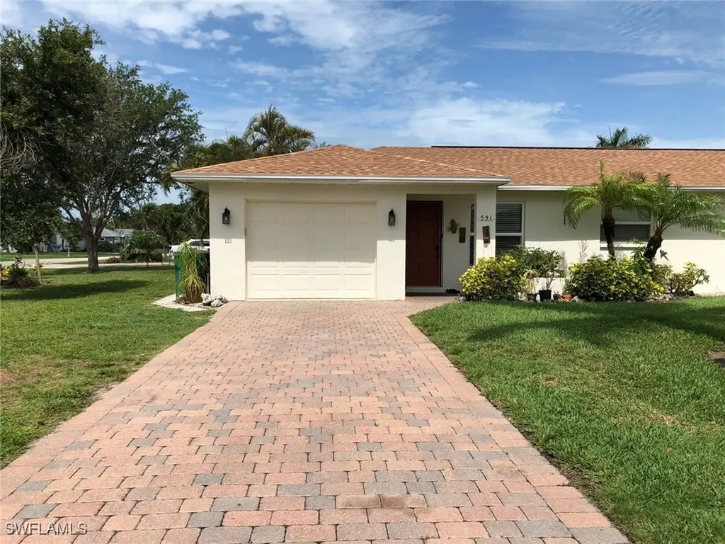 595 101st Avenue N Naples FL 34108