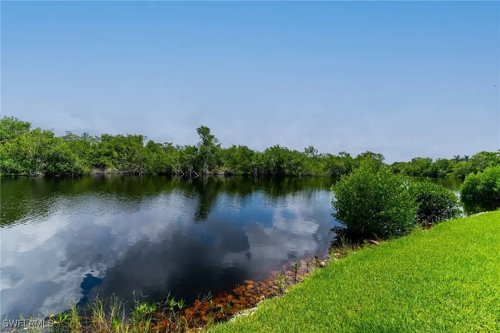 1385 Mainsail Drive Naples FL 34114