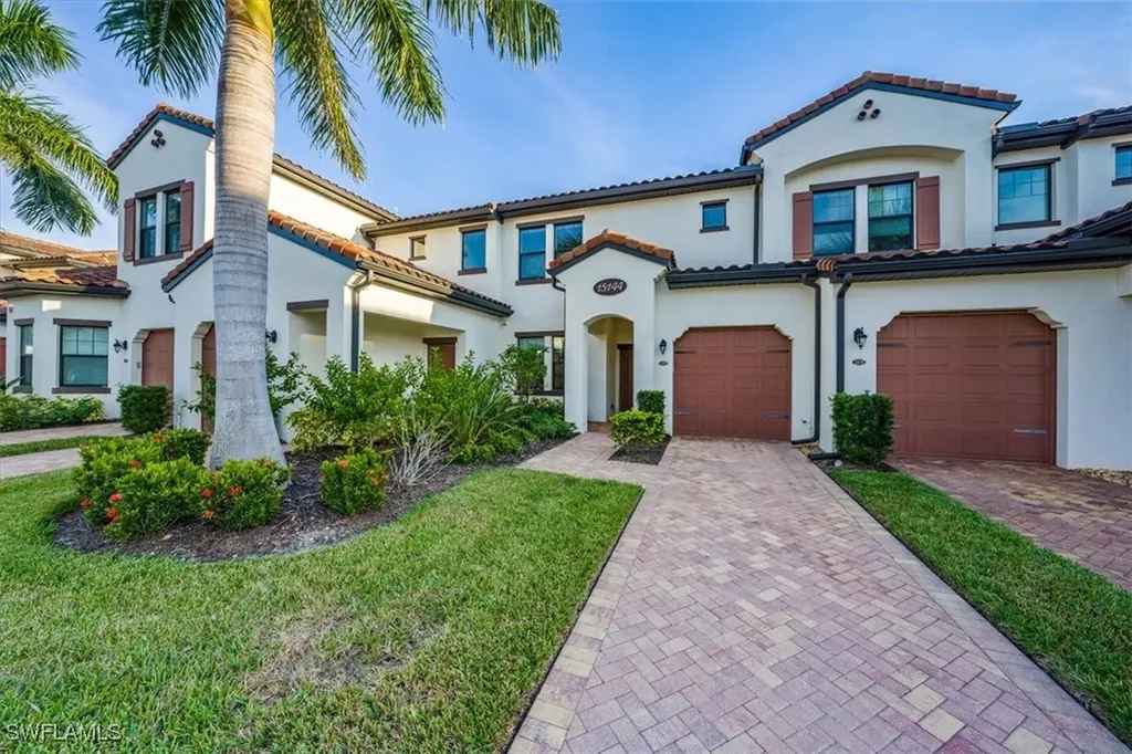 15144 Palmer Lake Circle Naples FL 34109