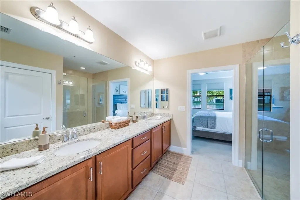 15144 Palmer Lake Circle Naples FL 34109