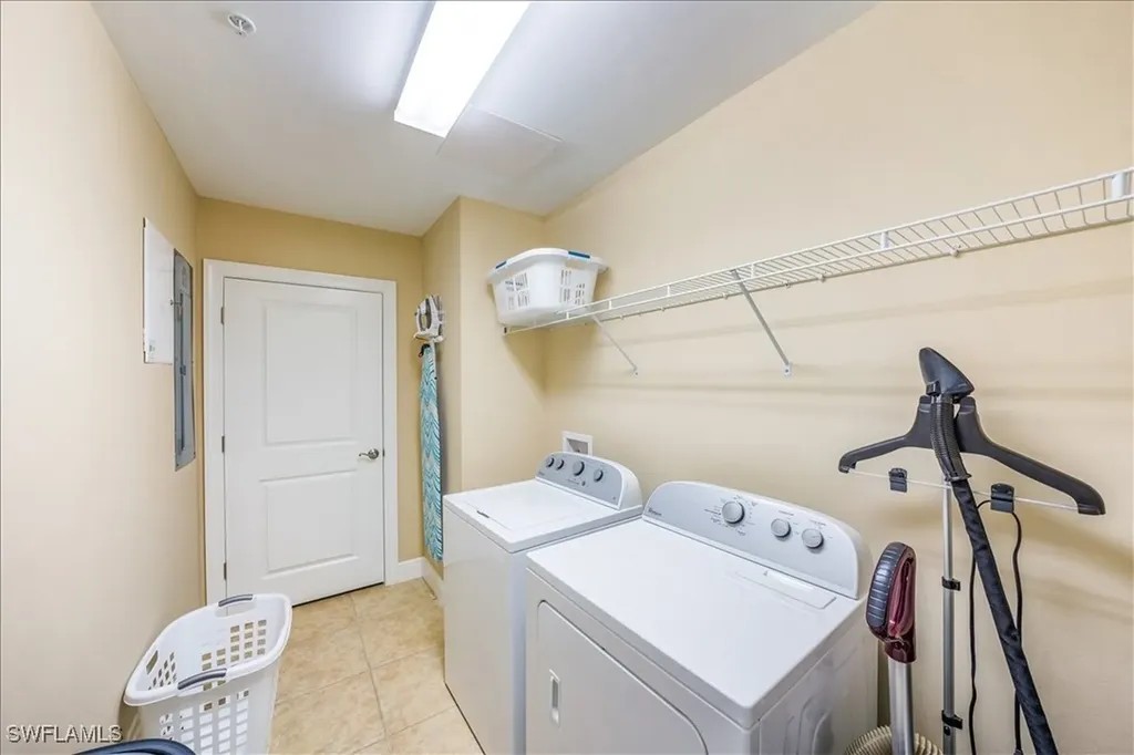 15144 Palmer Lake Circle Naples FL 34109
