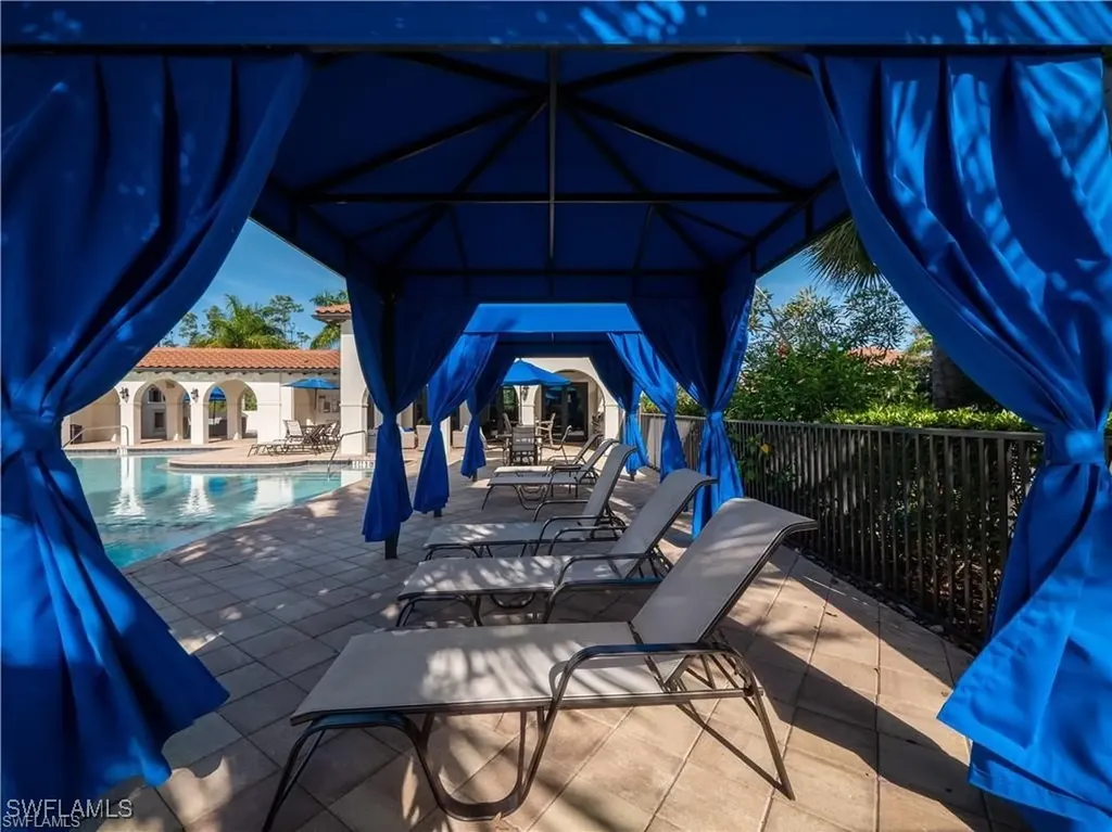 15144 Palmer Lake Circle Naples FL 34109