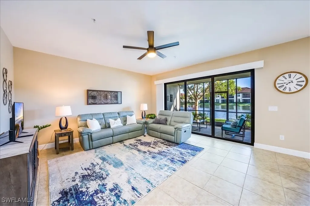 15144 Palmer Lake Circle Naples FL 34109