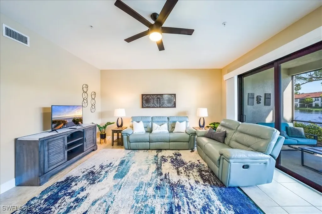 15144 Palmer Lake Circle Naples FL 34109