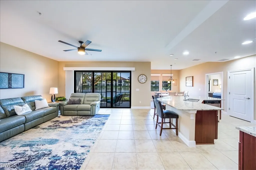 15144 Palmer Lake Circle Naples FL 34109