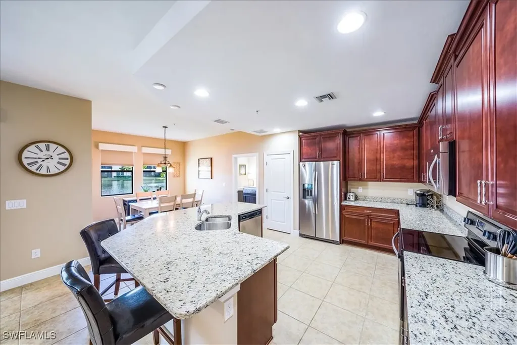 15144 Palmer Lake Circle Naples FL 34109