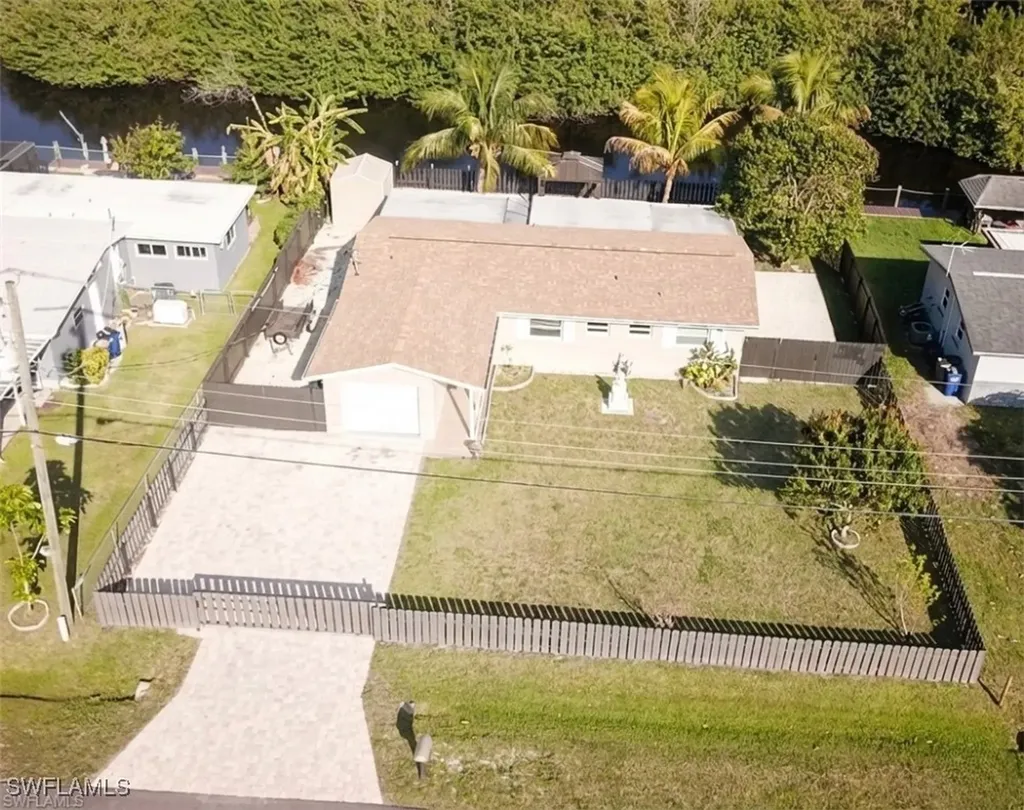 141 Schneider Drive Fort Myers FL 33905