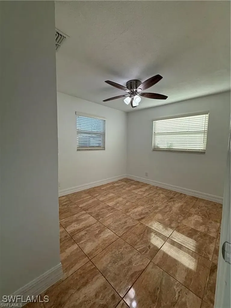 141 Schneider Drive Fort Myers FL 33905