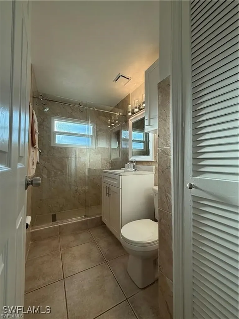 141 Schneider Drive Fort Myers FL 33905