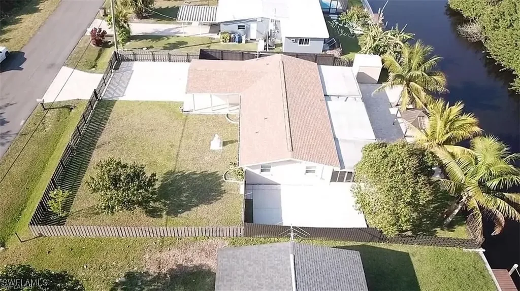 141 Schneider Drive Fort Myers FL 33905