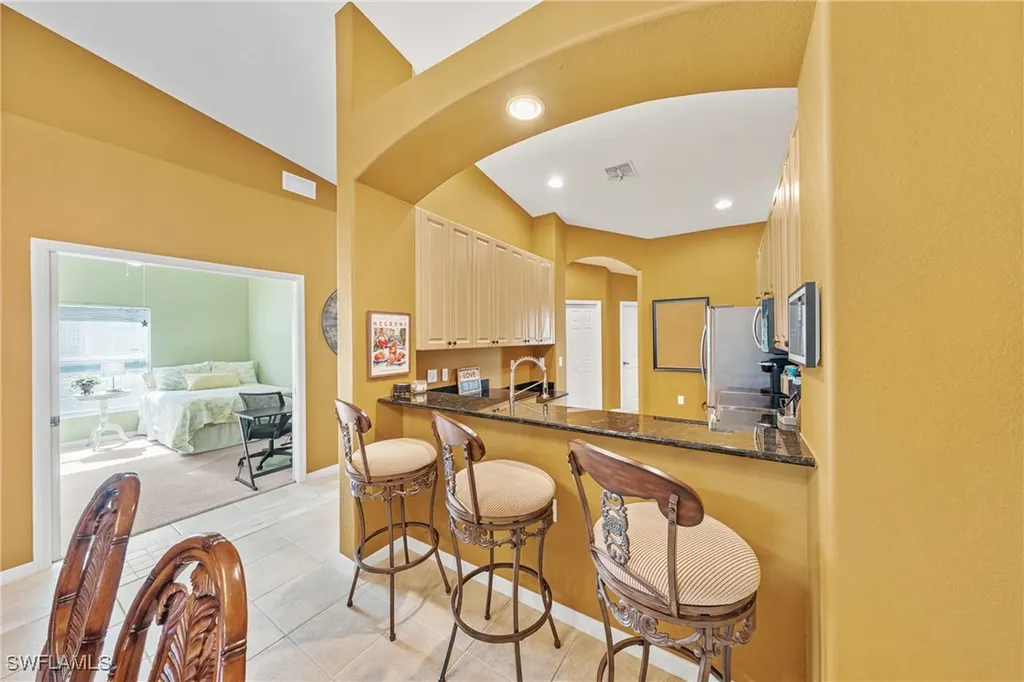 6239 Mandalay Circle Naples FL 34112