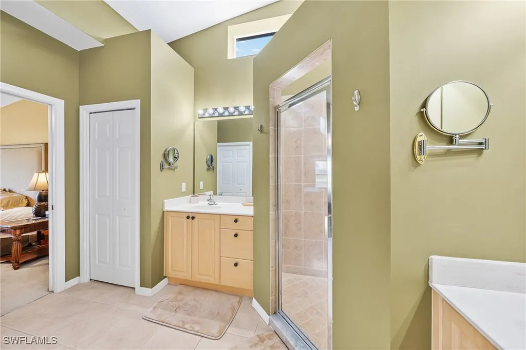 6239 Mandalay Circle Naples FL 34112