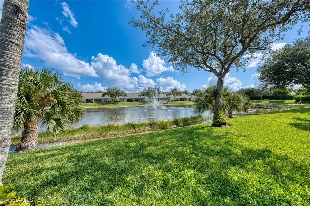 6239 Mandalay Circle Naples FL 34112
