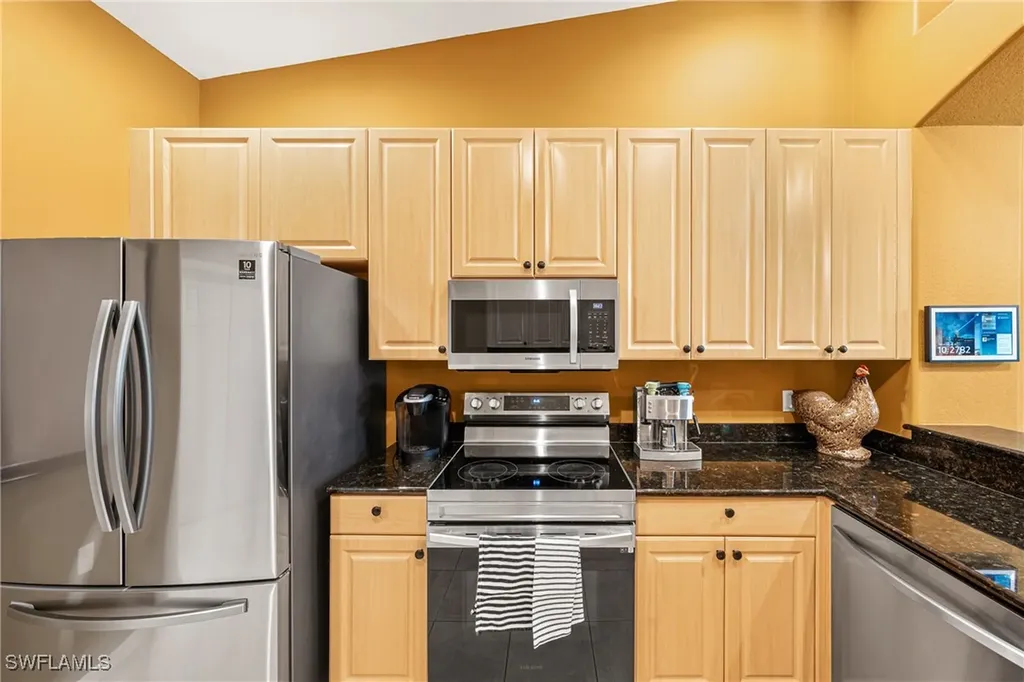 6239 Mandalay Circle Naples FL 34112