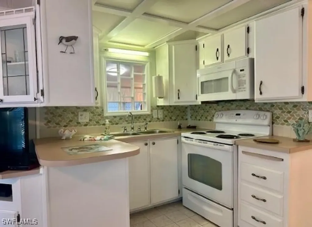 433 Cheetah Drive Naples FL 34114