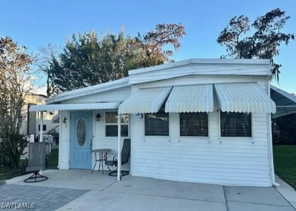 433 Cheetah Drive Naples FL 34114