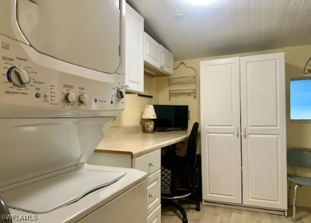 433 Cheetah Drive Naples FL 34114