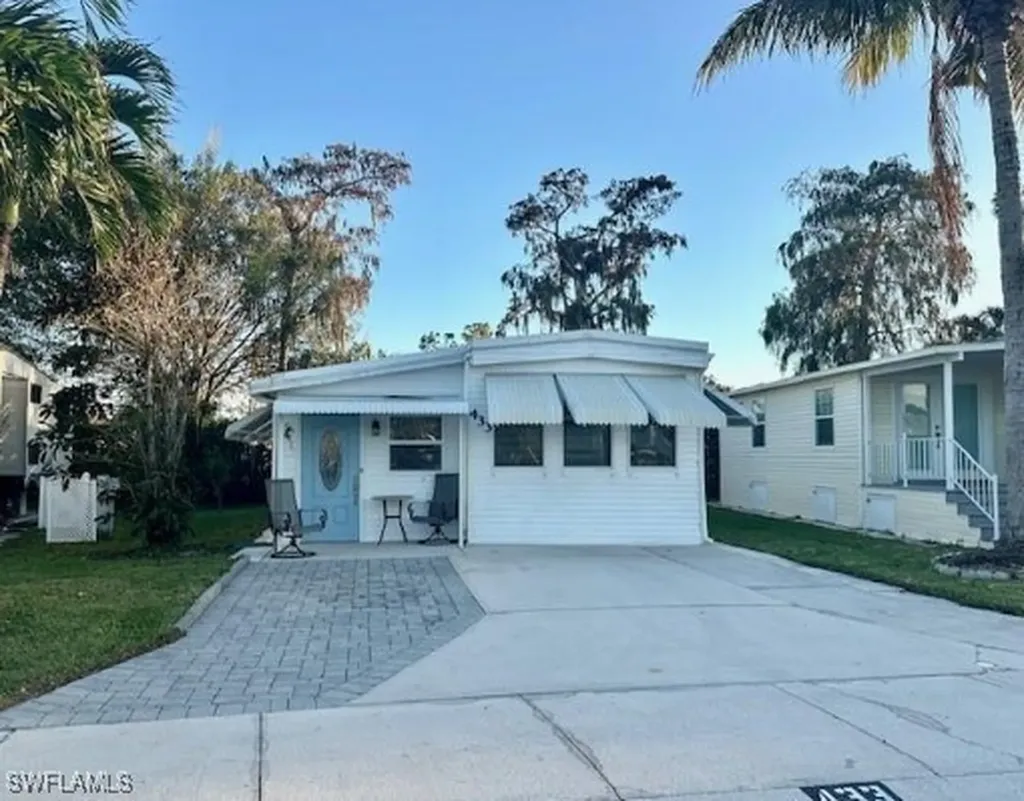 433 Cheetah Drive Naples FL 34114