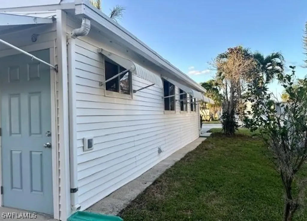 433 Cheetah Drive Naples FL 34114