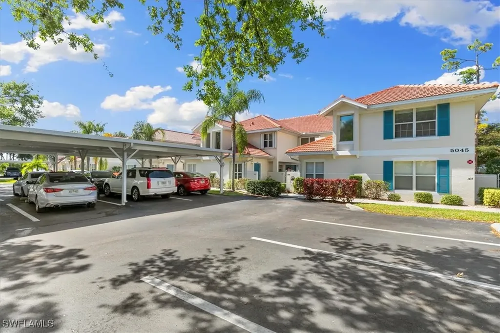 5045 Cedar Springs Drive Naples FL 34110