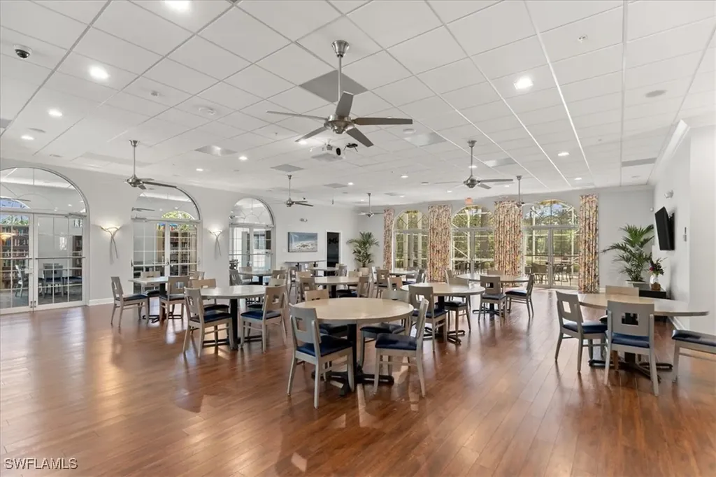 5045 Cedar Springs Drive Naples FL 34110