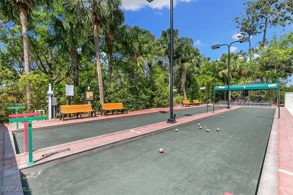 5045 Cedar Springs Drive Naples FL 34110