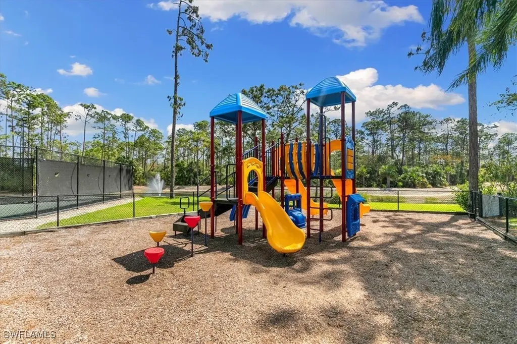 5045 Cedar Springs Drive Naples FL 34110