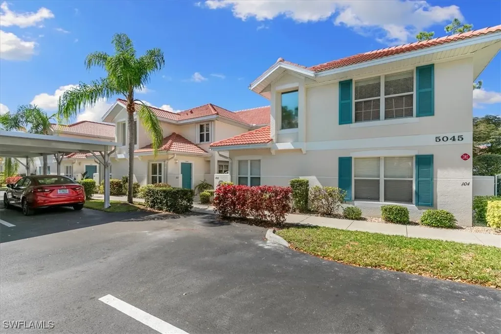 5045 Cedar Springs Drive Naples FL 34110