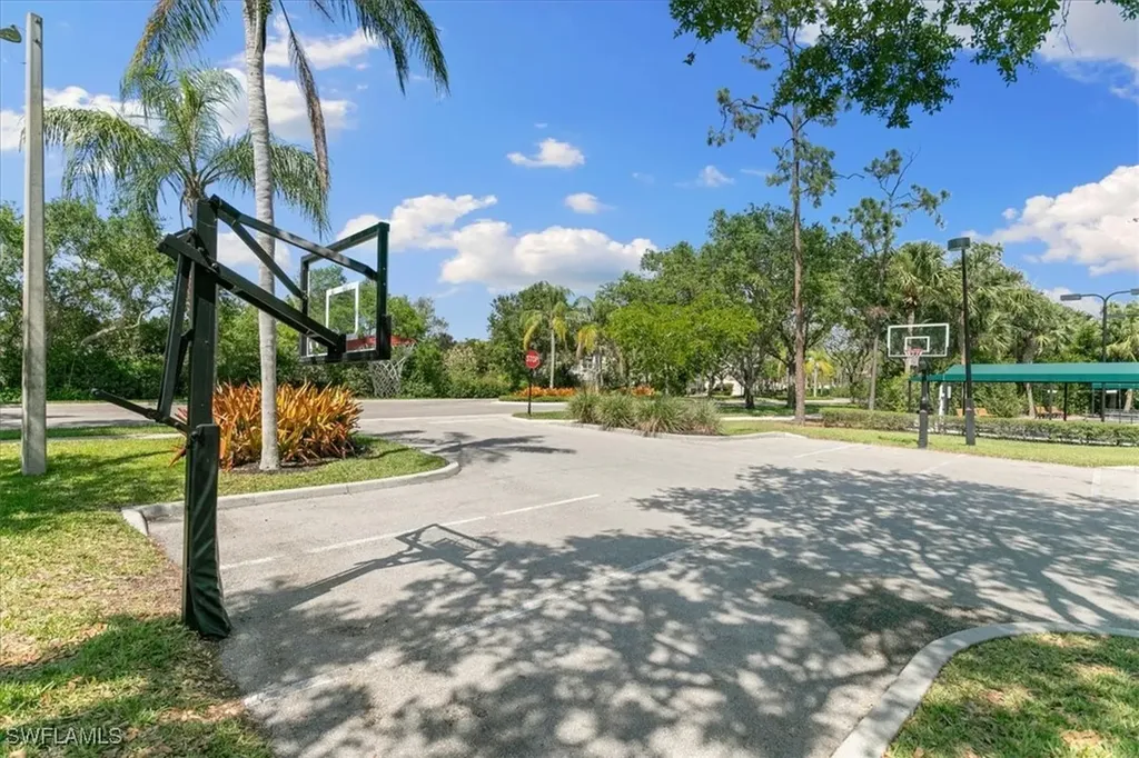 5045 Cedar Springs Drive Naples FL 34110