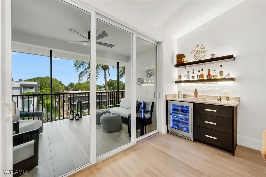 1540 Blue Point Avenue Naples FL 34102